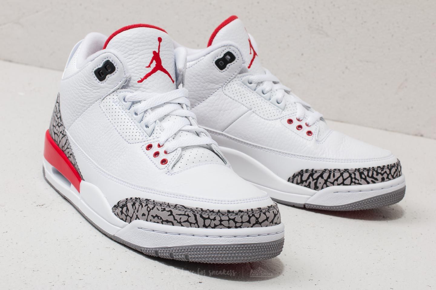 Air jordan clearance 3 katrina