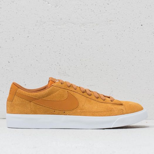 Men s shoes Nike Blazer Low Suede Desert Ochre Desert Ochre Sail Footshop