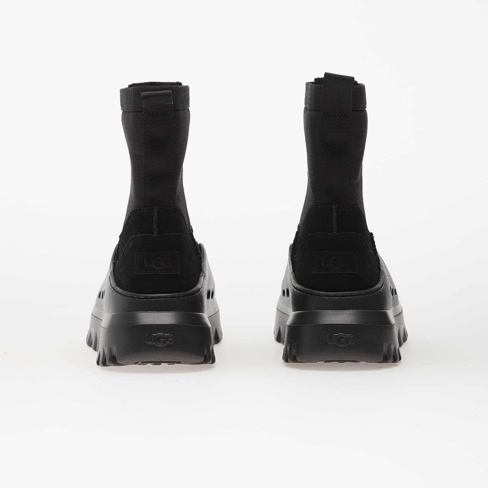 Мъжки кецове и обувки UGG M Peakmod Boot Black/ Black