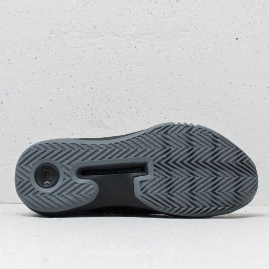 Under armour drive 4 low black hot sale