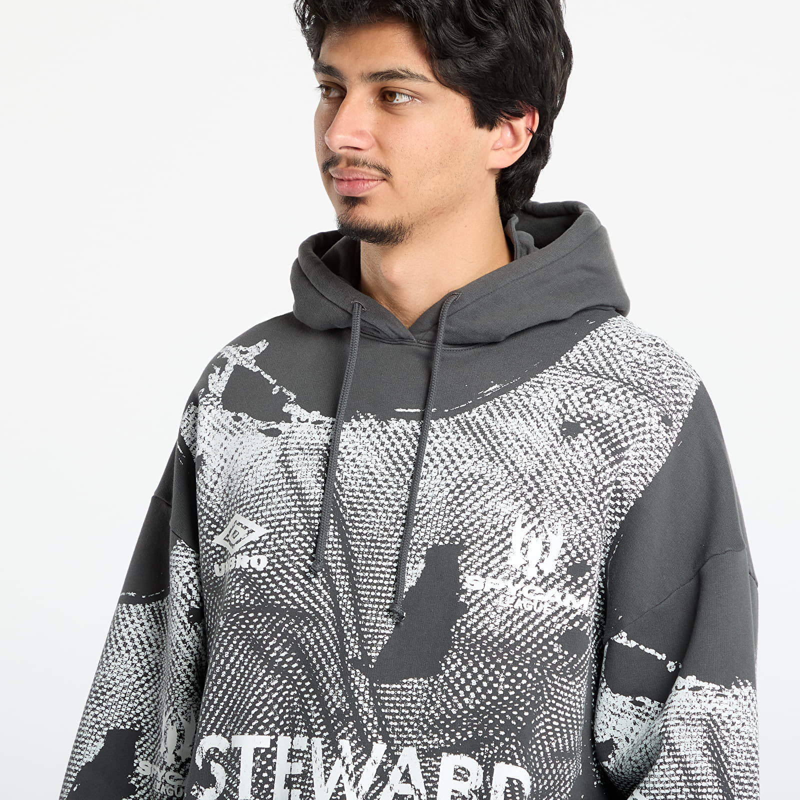 Hupparit ja collegepaidat Umbro Steward Vest Masked Hoodie Dark Grey