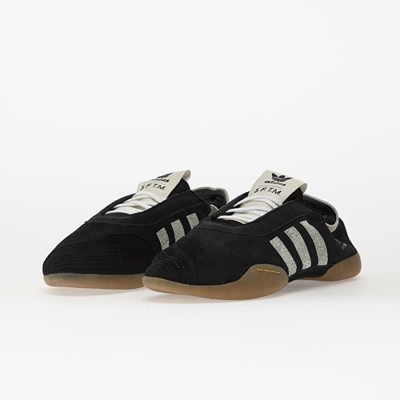 Women's shoes adidas x Song For The Mute Taekwondo Mei W Core