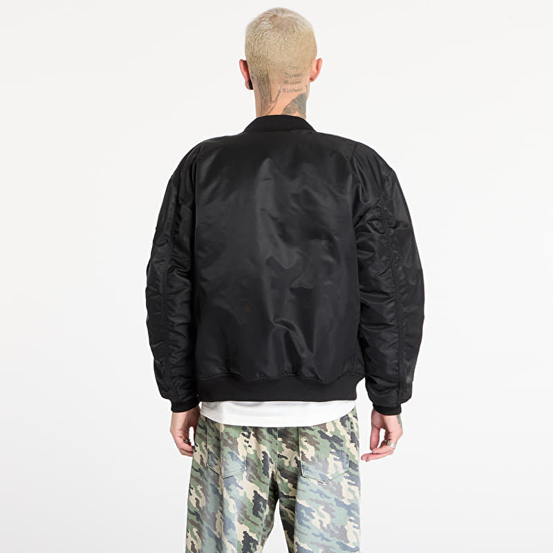 ジャケット・アウター ALPHA INDUSTRIES ma-1 flight jacket L Jackets Alpha Industries MA-1 CS Black/Black (136136-515) | Footshop