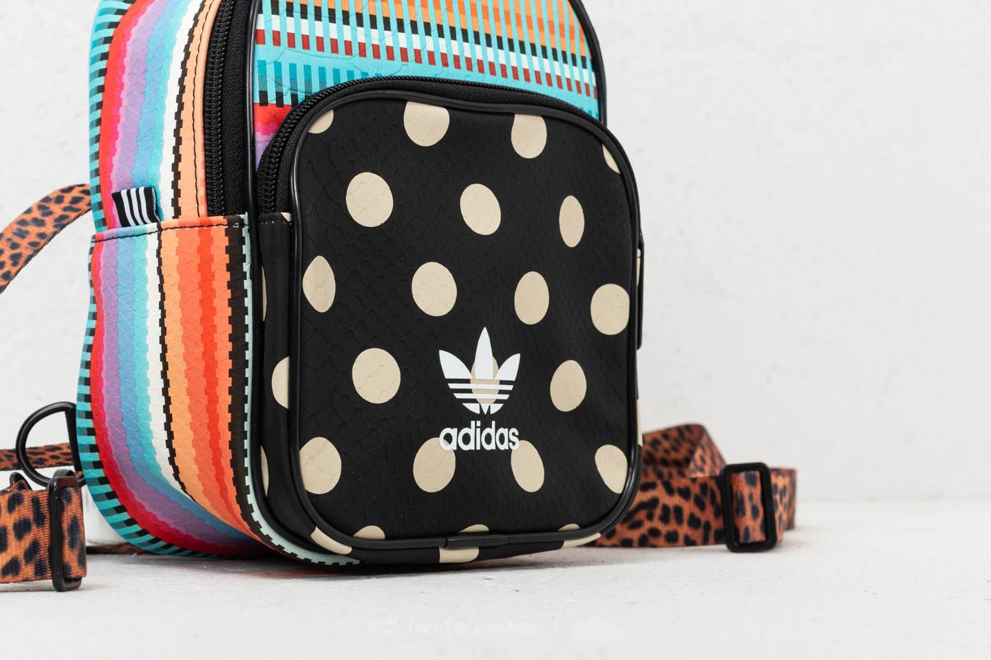 Adidas Originals - Sac A Dos Femme Backpack Mini FL9633 Iridescent