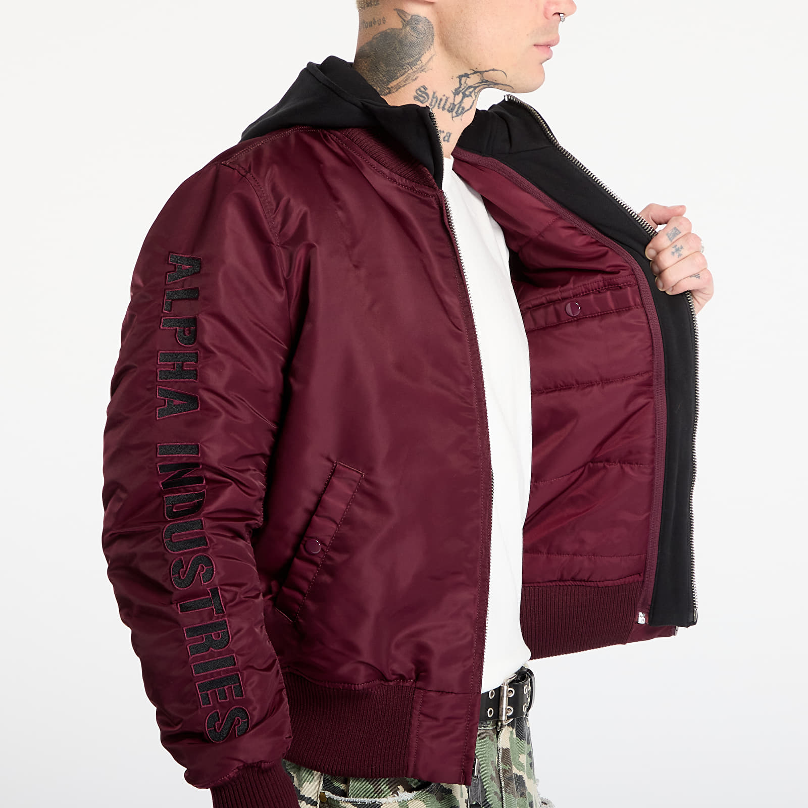 Якета Alpha Industries MA-1 D-Tec Sleeve Embroidery Dark Cherry