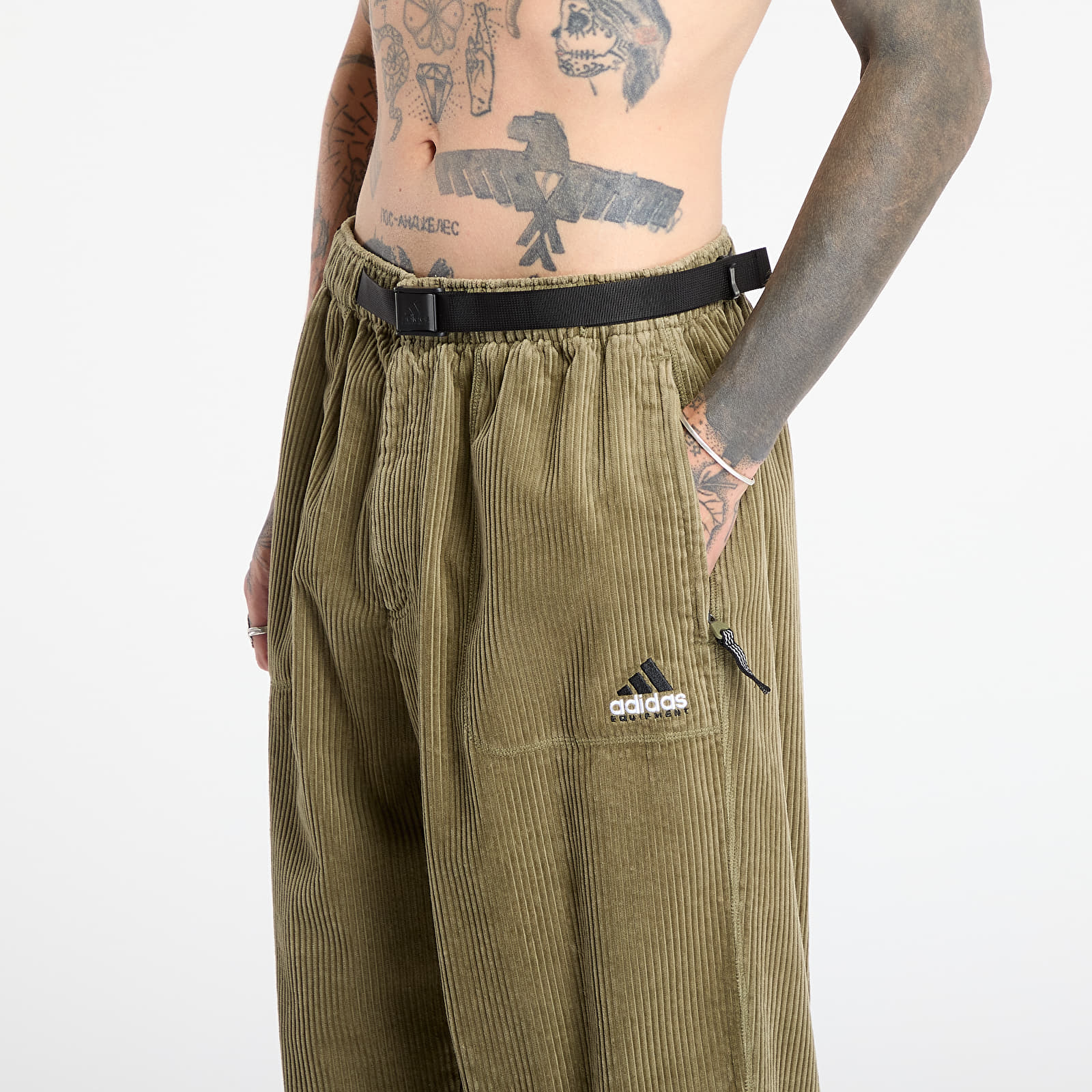 Hlače adidas Equipment Corduroy Pant Focus Olive