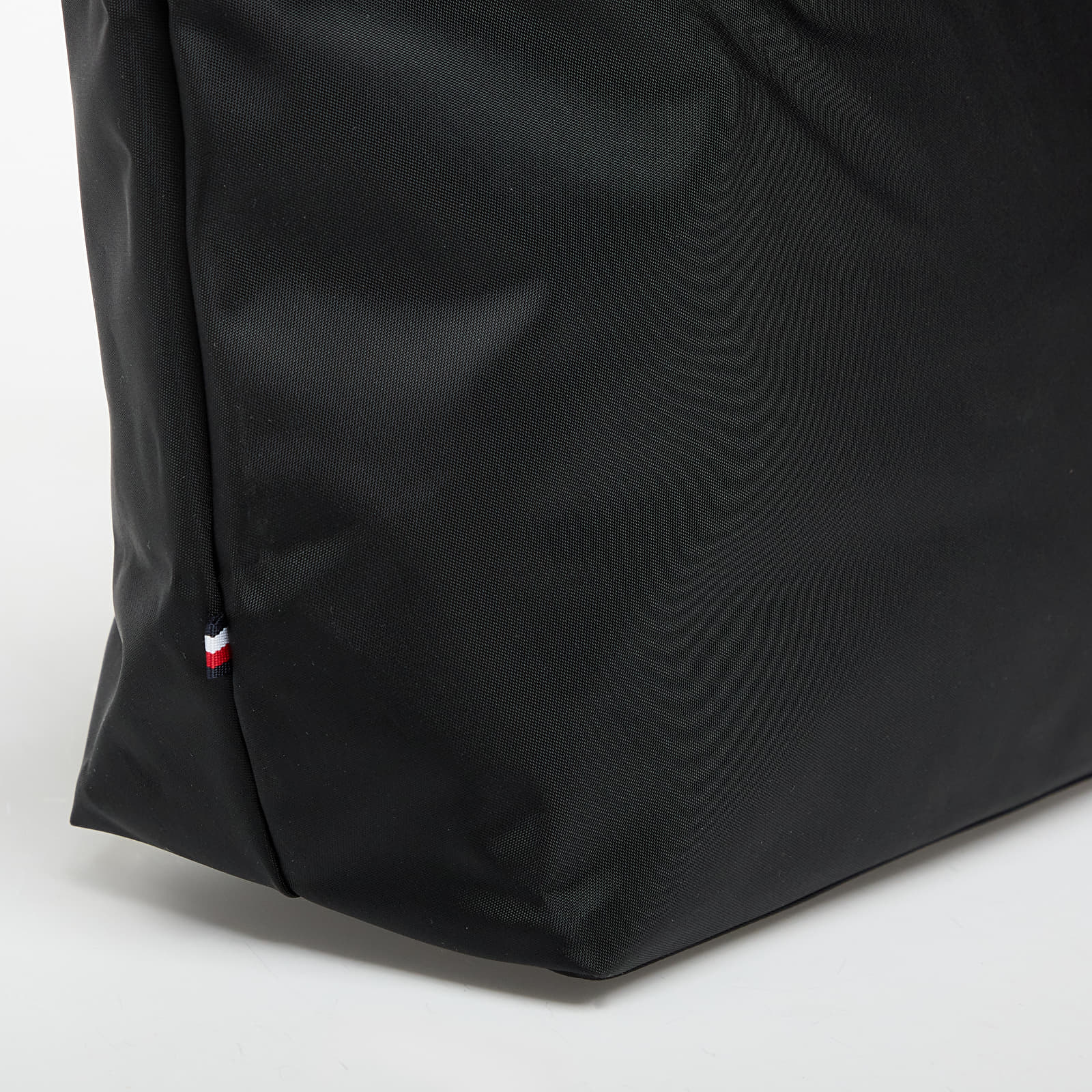 Handtassen voor heren Tommy Hilfiger Popette Tote Black