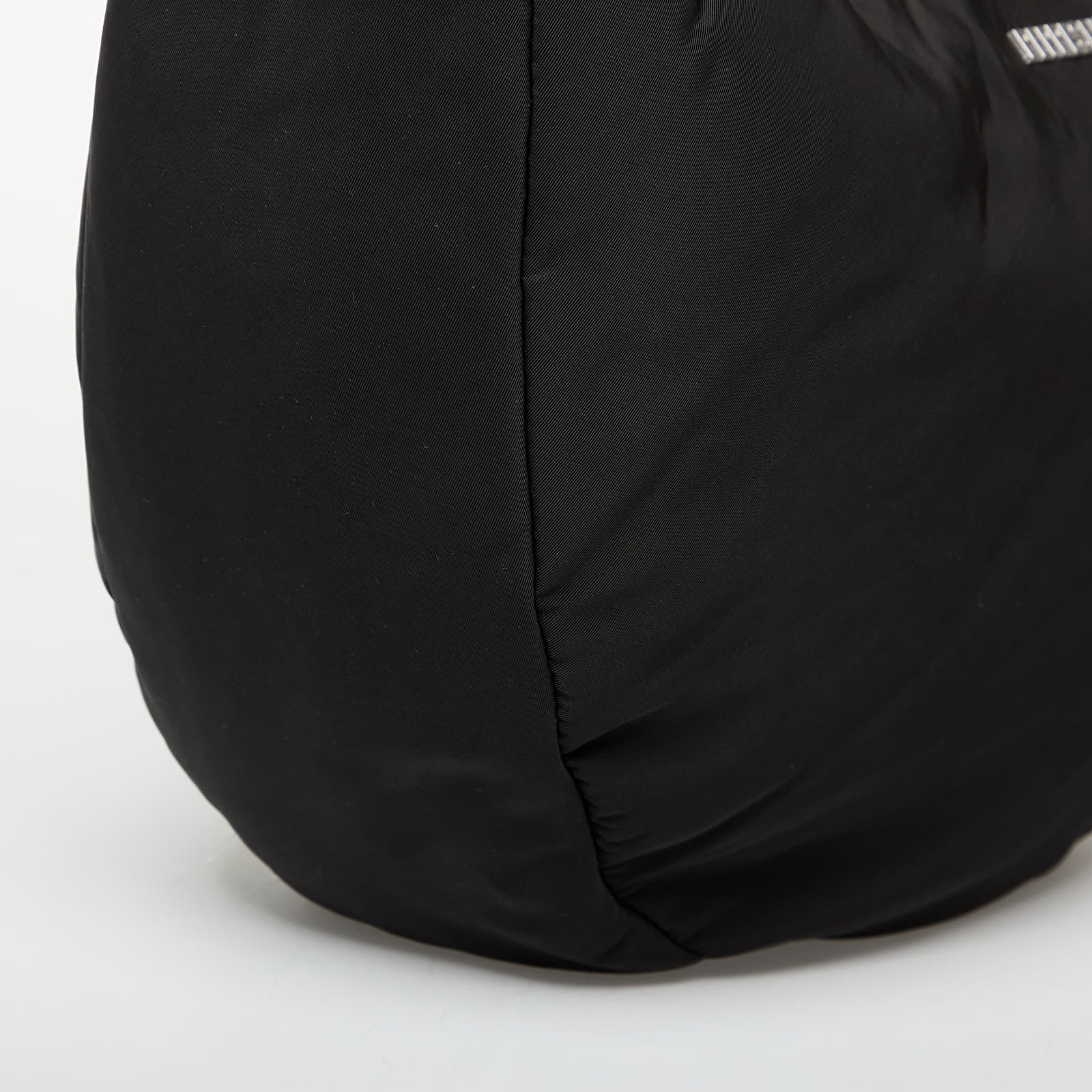 Umhängetaschen REPRESENT Padded Sling Bag Black