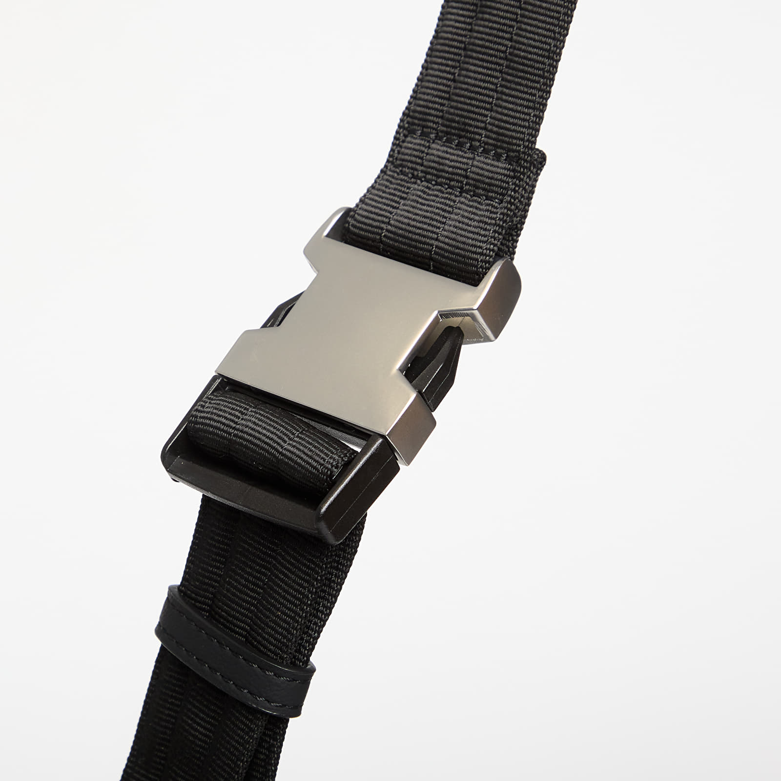 Umhängetaschen REPRESENT Padded Sling Bag Black