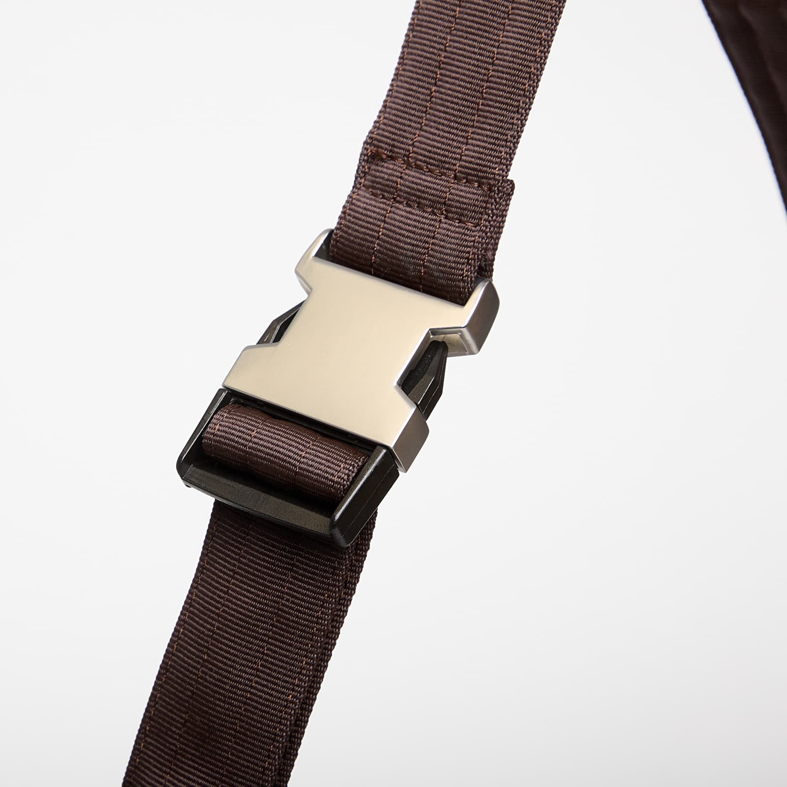 Crossbody-tasker REPRESENT Padded Sling Bag Dark Brown