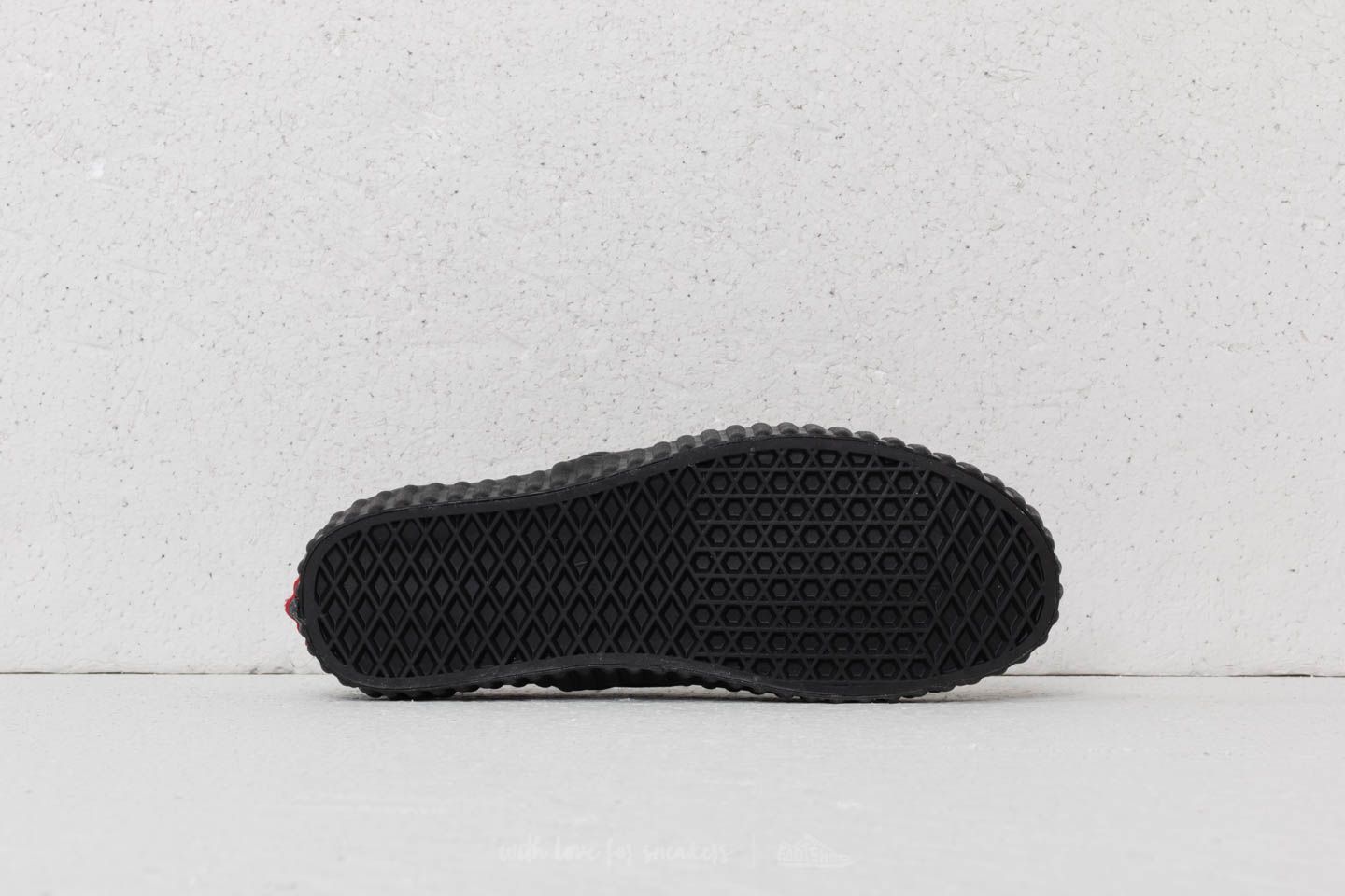 Pánske tenisky a topánky Vans Classic Slip-On (Marvel) Black Widow/ Black