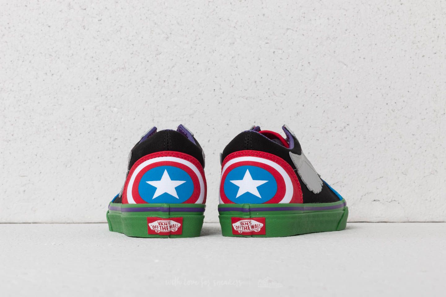 Sneaker und Schuhe fur Kinder Vans Old Skool Marvel Avengers Multi Footshop