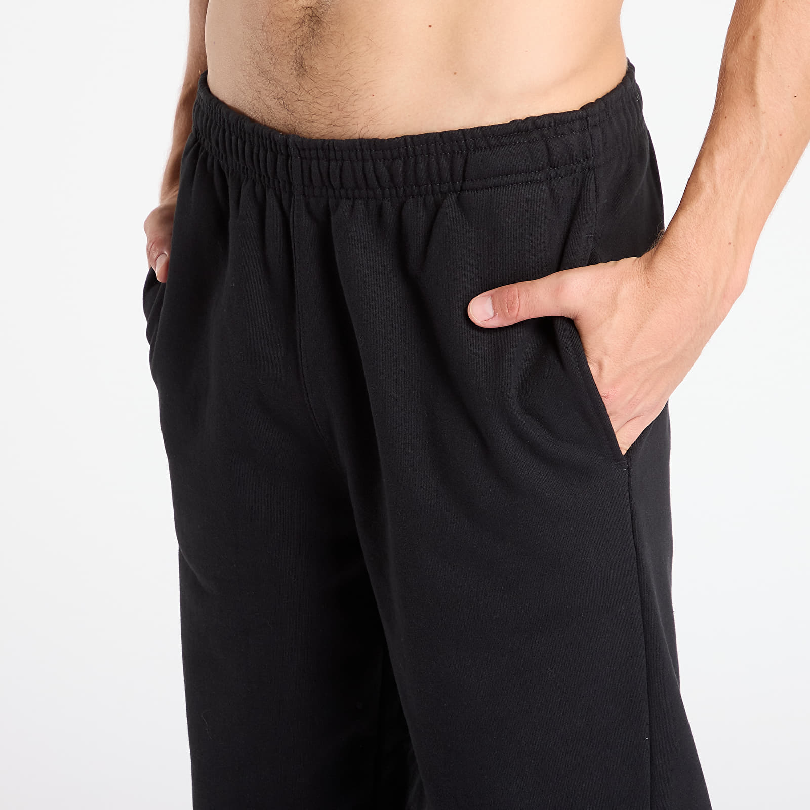 Meeste dressipüksid PLEASURES Pipe Sweatpants Black
