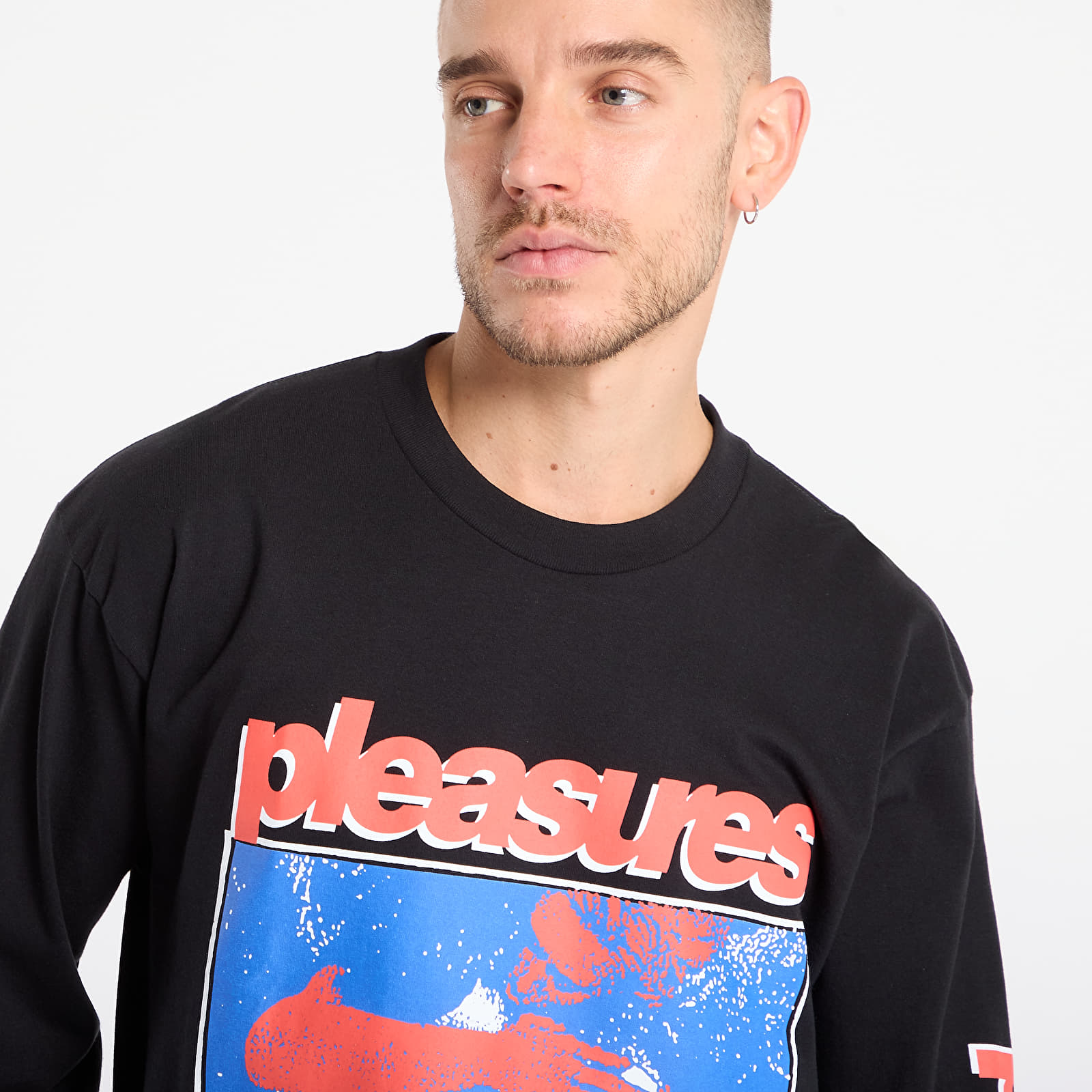 Muške majice kratkih rukava PLEASURES Embrace Long Sleeve Pigment Black