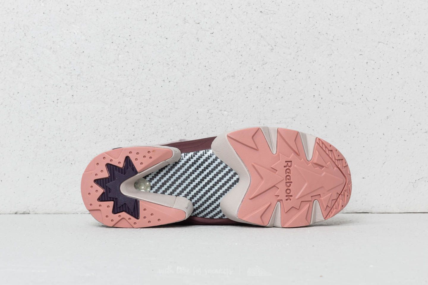 Reebok pump hot sale fury pink