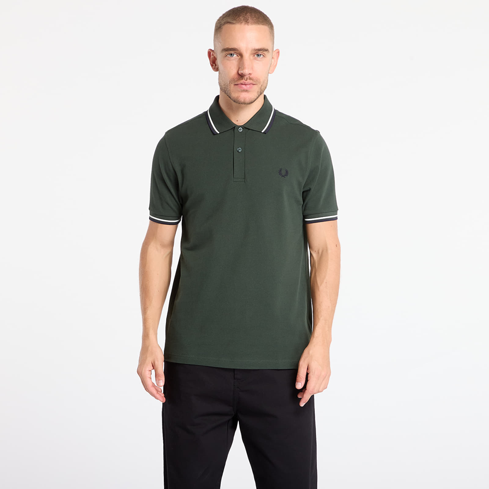 Тениска FRED PERRY Twin Tipped Fred Perry Shirt Court green/ Snow white/ Navy M