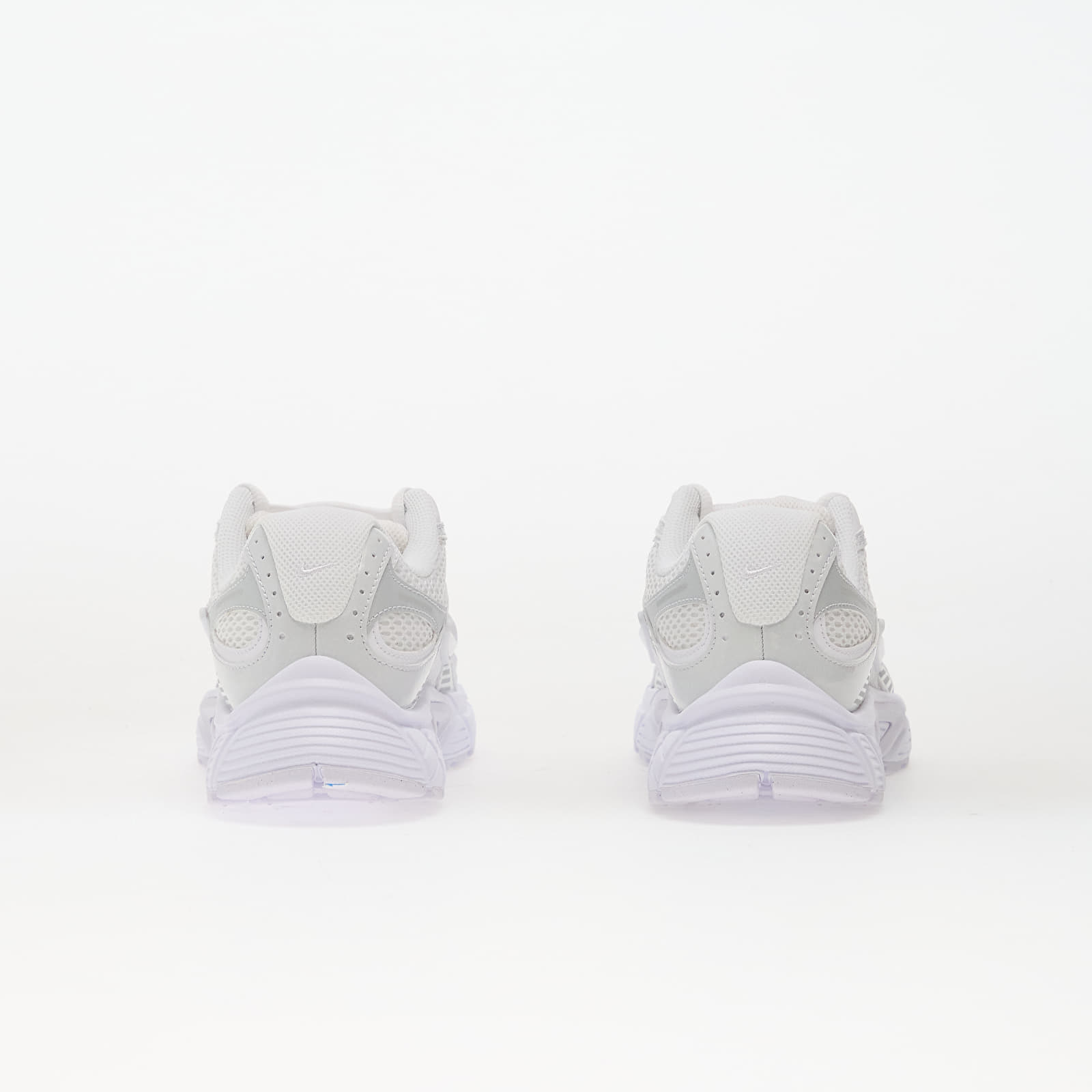 Sapatos de mulher Nike V5 Rnr White/ White-Black-Metallic Silver