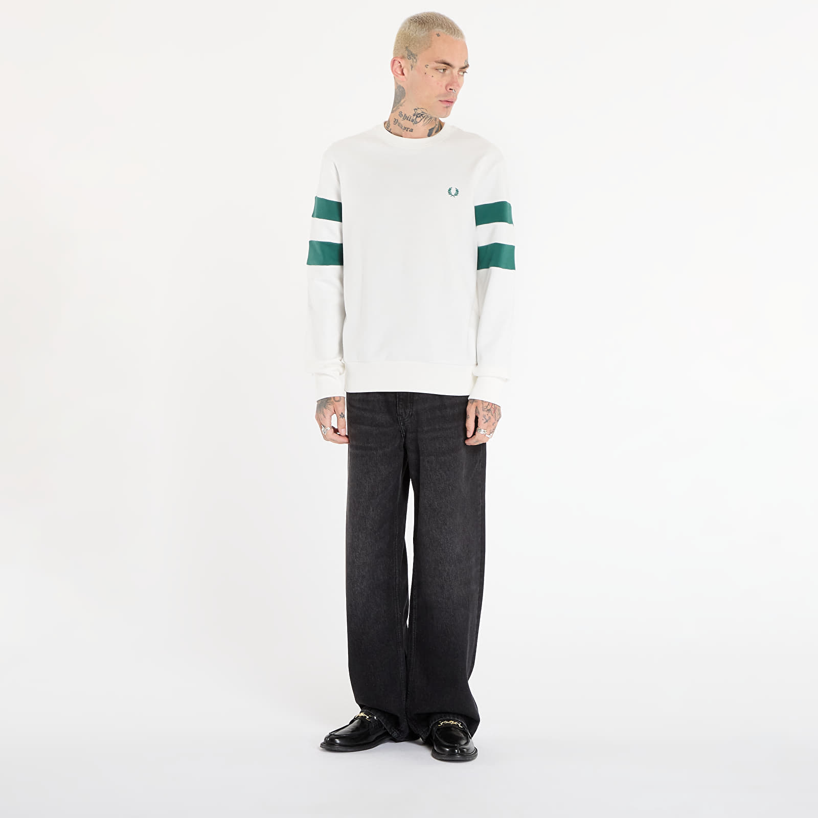 Hættetrøjer og sweatshirts FRED PERRY Peached Tipped Sleeve Sweatshirt Snow White