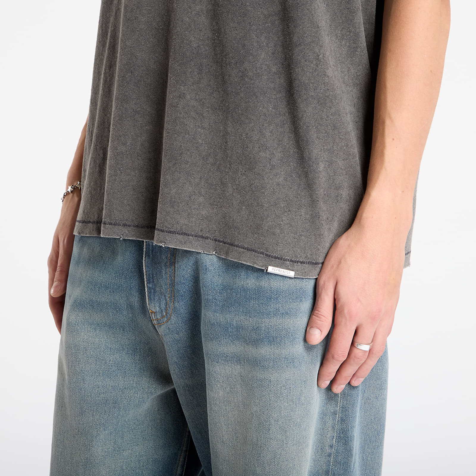 Тениски REPRESENT Initial Star T-Shirt Vintage Grey