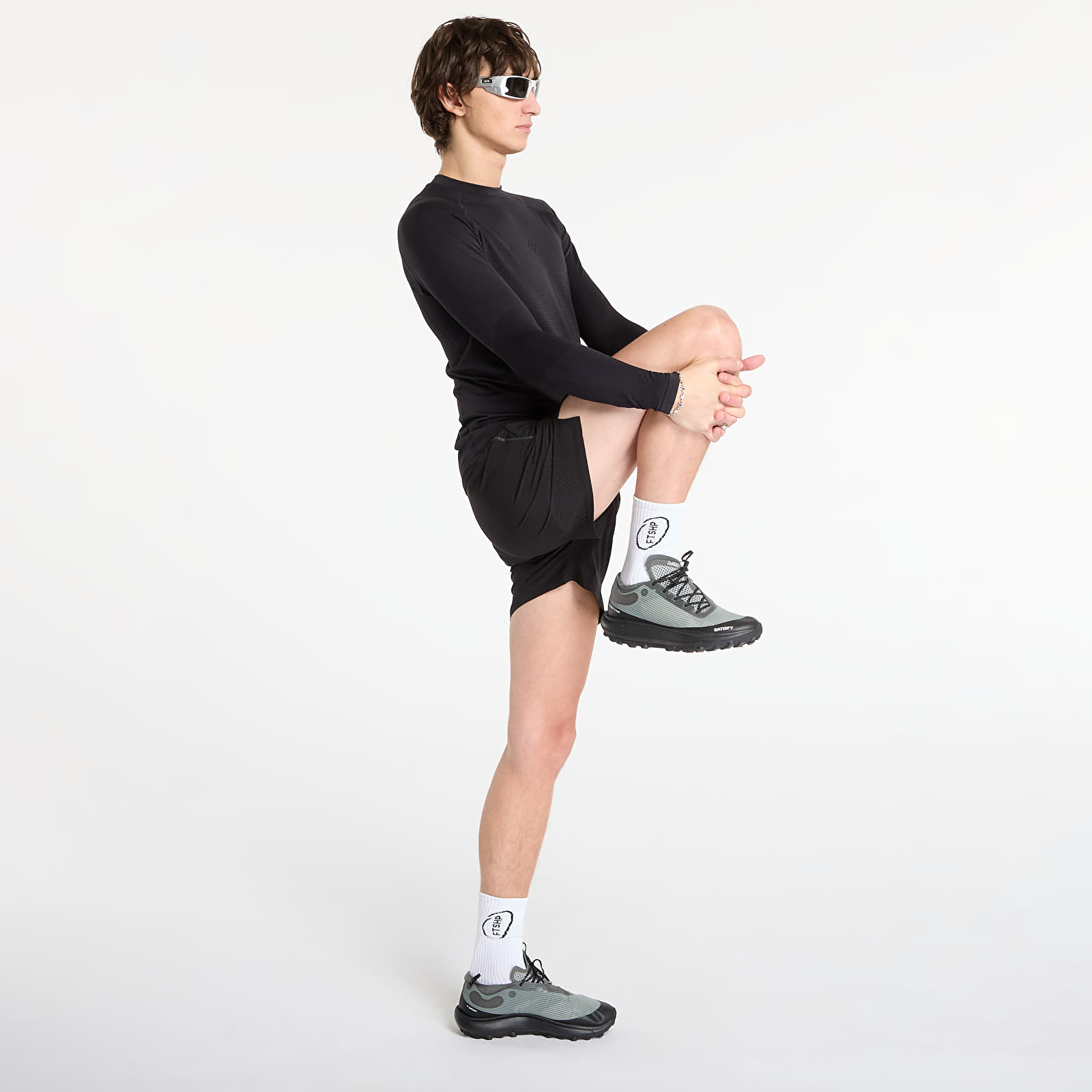 T-shirts REPRESENT 247 Uprising Long Sleeve Seamless Black