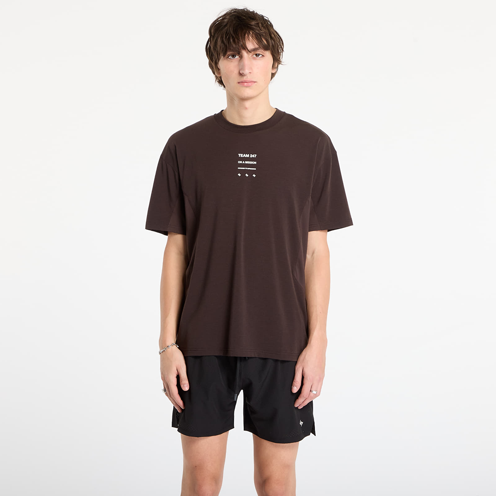 T-shirts REPRESENT 247 Uprising Oversized T-Shirt Chocolate
