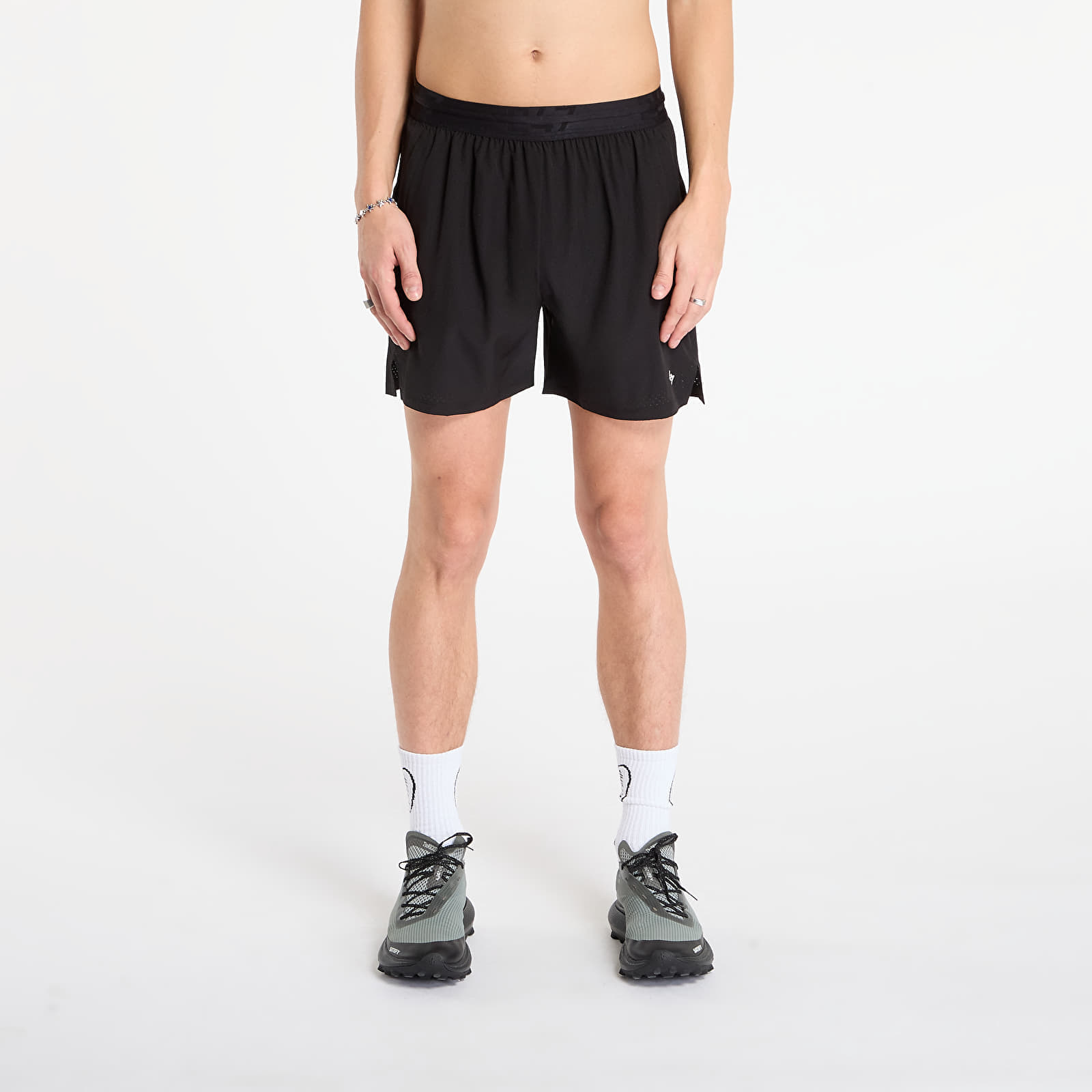 Pantaloni scurți REPRESENT 247 Trek Shorts Black M