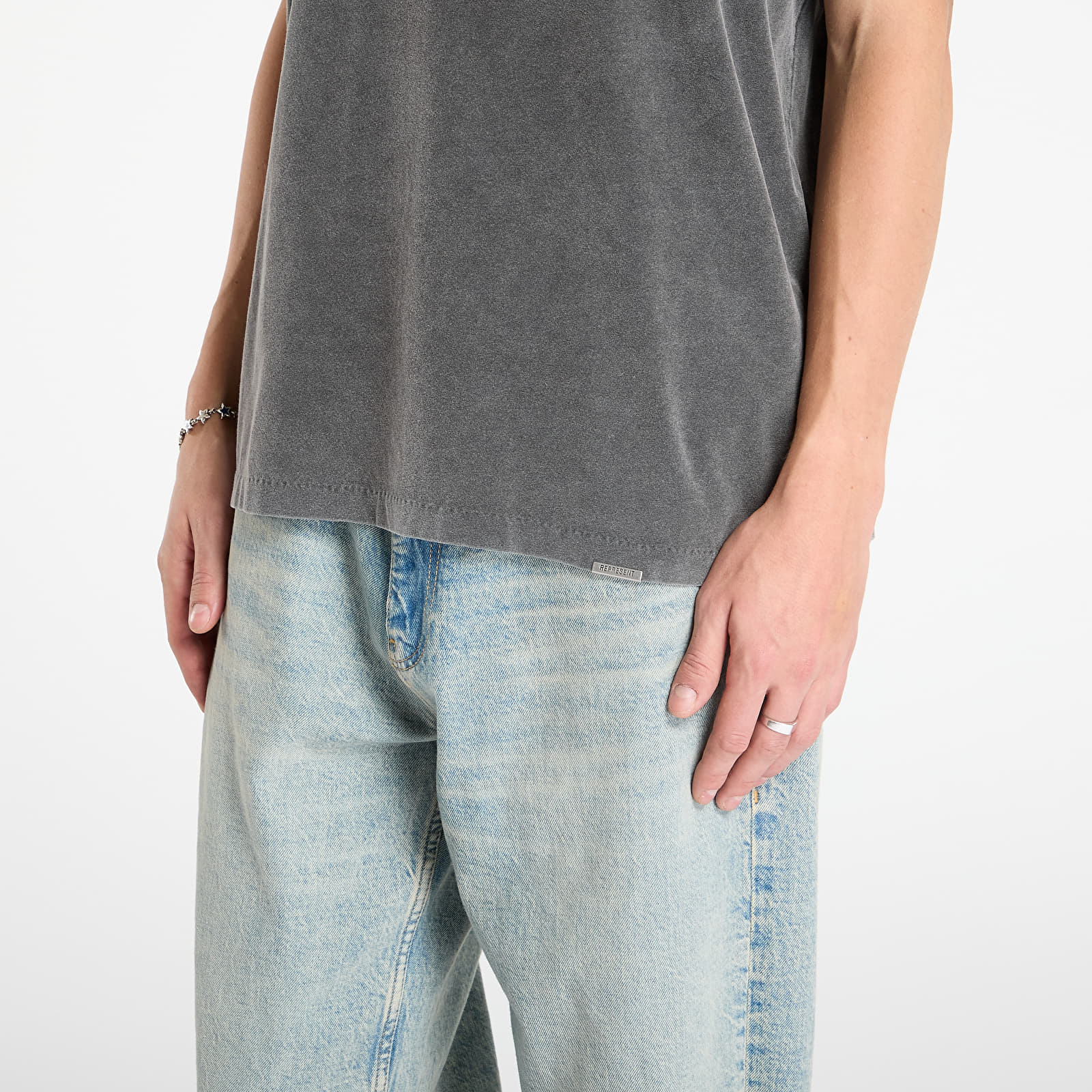 Тениски REPRESENT Embroidered Serif Logo T-Shirt Vintage Grey