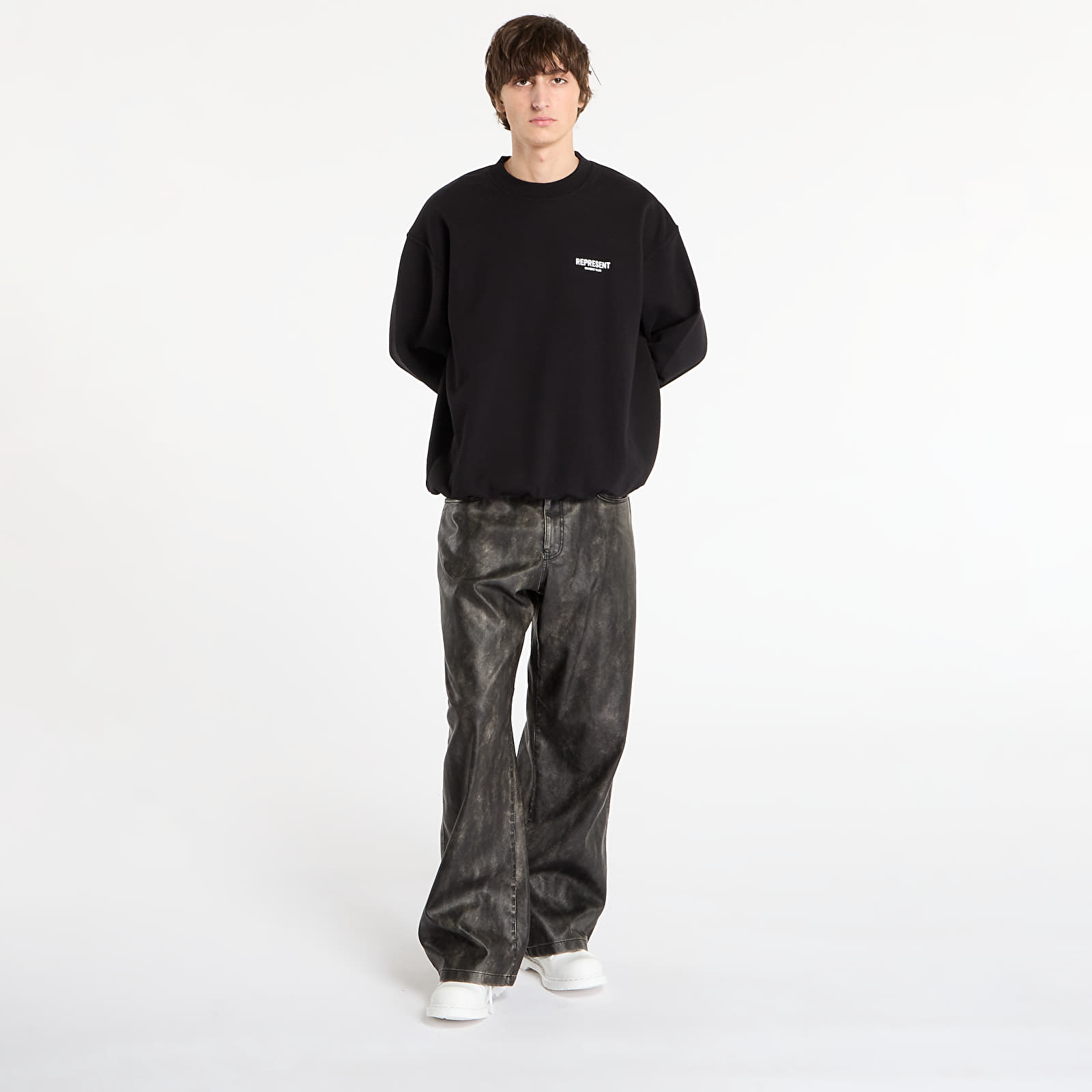 Суичърти REPRESENT Owners Club Sweater Black