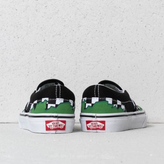 Kids sneakers and shoes Vans Classic Slip On Marvel Hulk Checkerboar Footshop