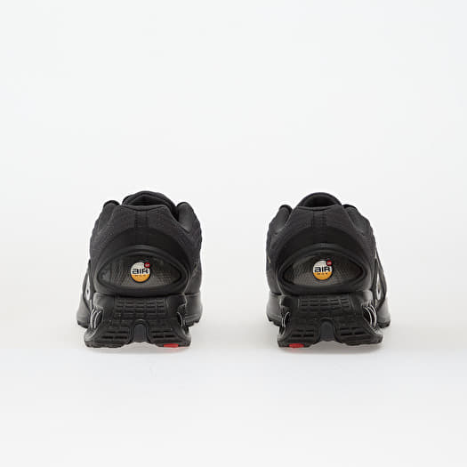 black nike air max size 7