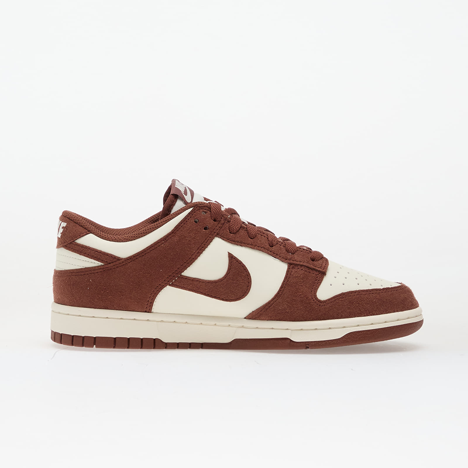 Sapatos de mulher Nike Wmns Dunk Low Sail/ Red Sepia-Metallic Gold