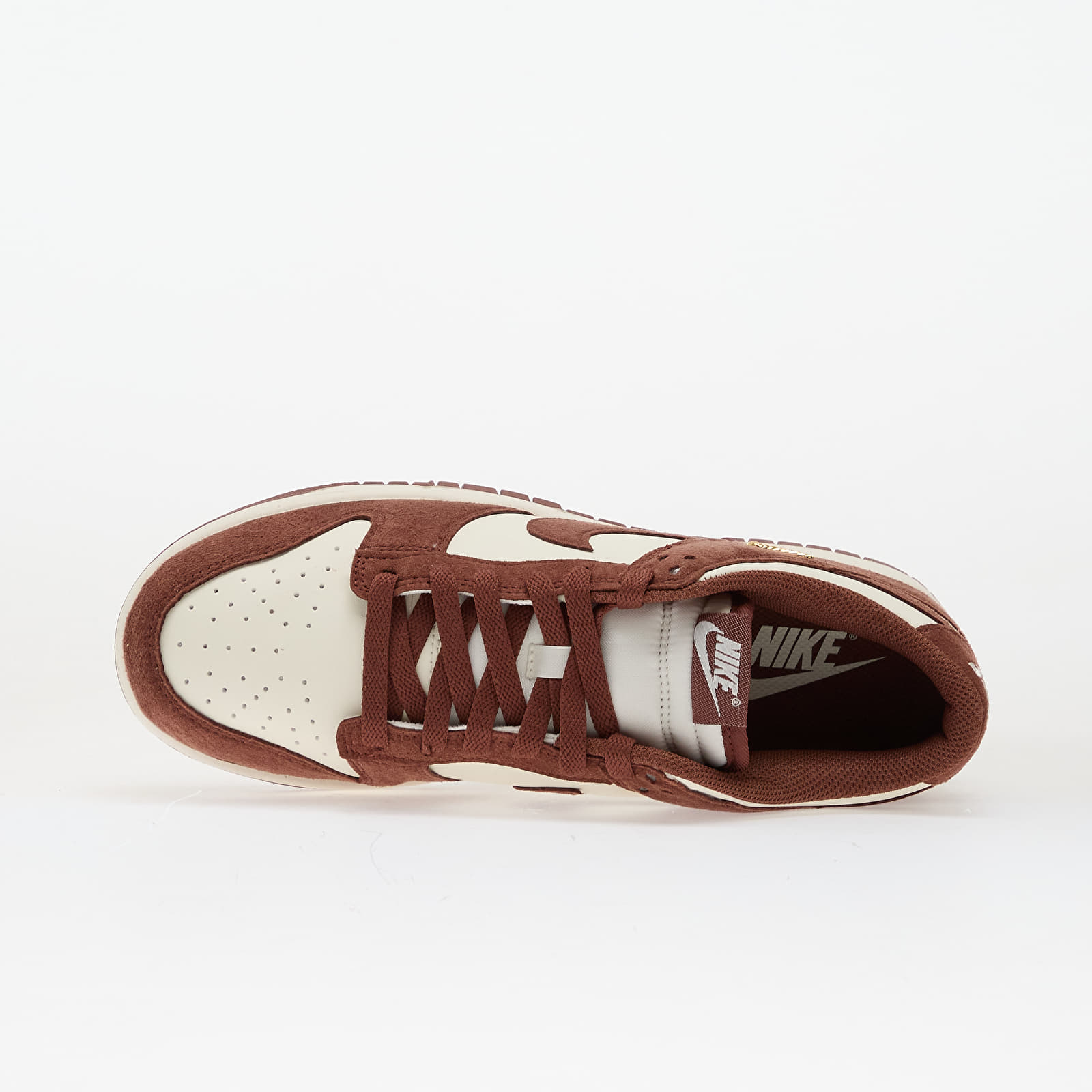 Sapatos de mulher Nike Wmns Dunk Low Sail/ Red Sepia-Metallic Gold