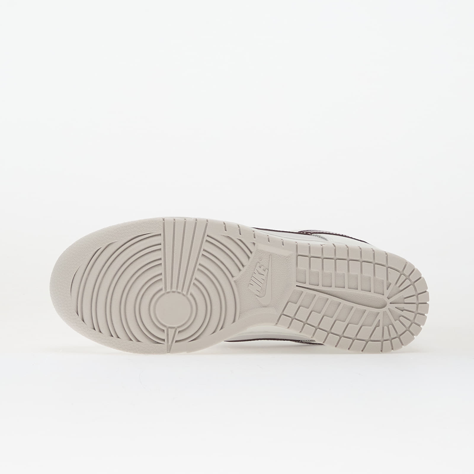 Дамски кецове и обувки Nike W Dunk Low Summit White/ Plum Chalk-Vast Grey