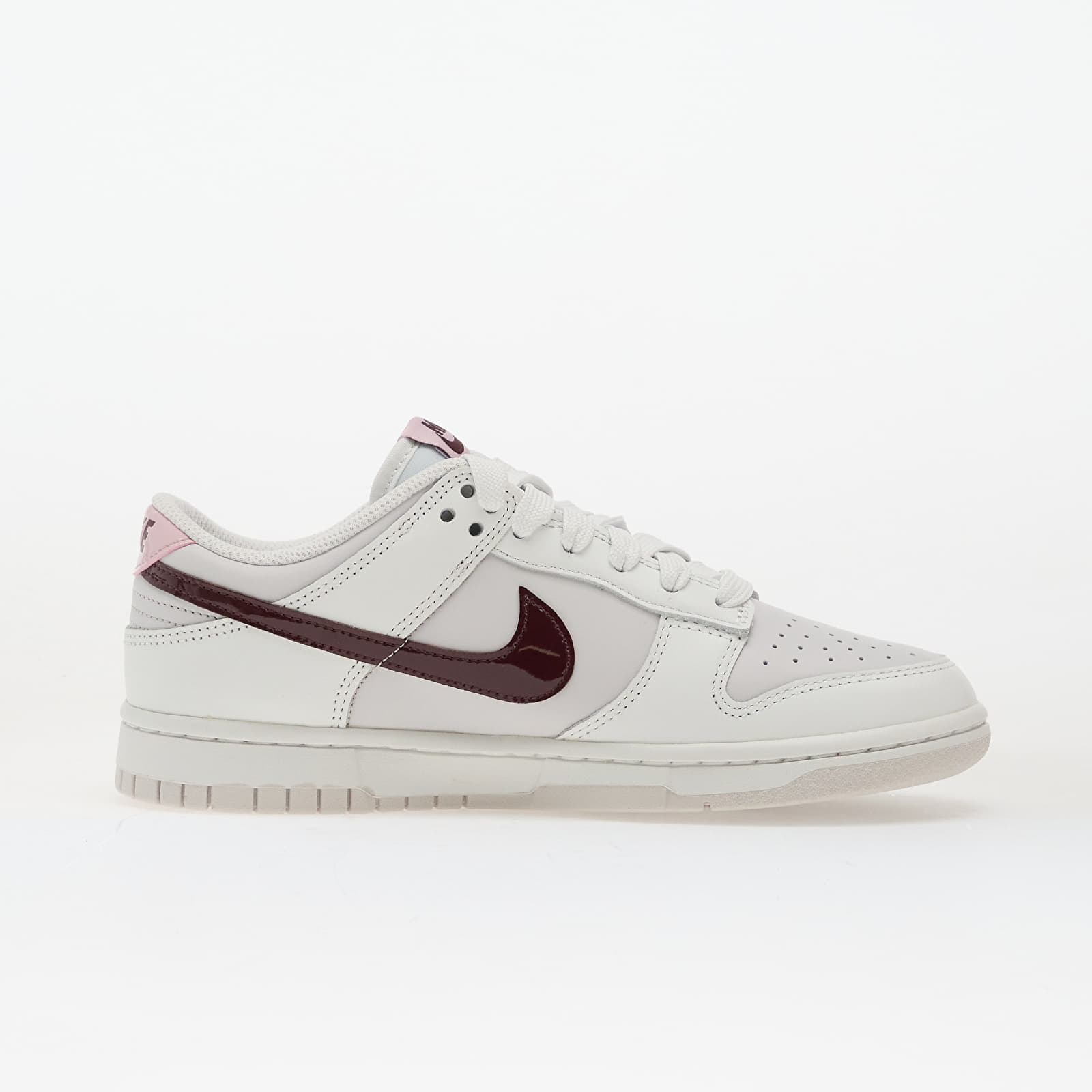 Дамски кецове и обувки Nike W Dunk Low Summit White/ Plum Chalk-Vast Grey
