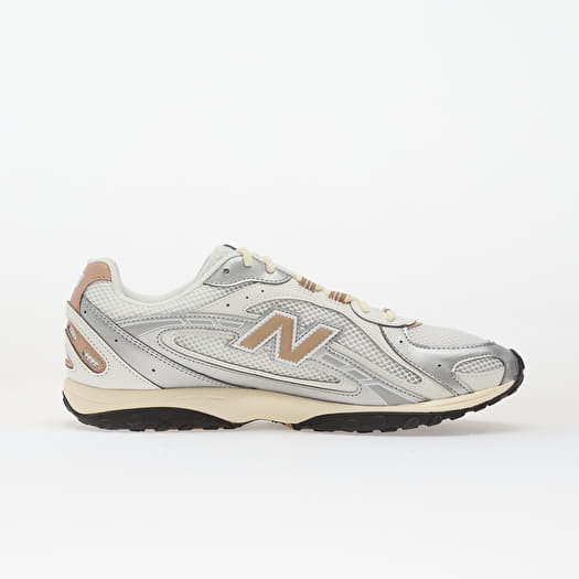 New Balance 204L Silver Metallic | Footshop