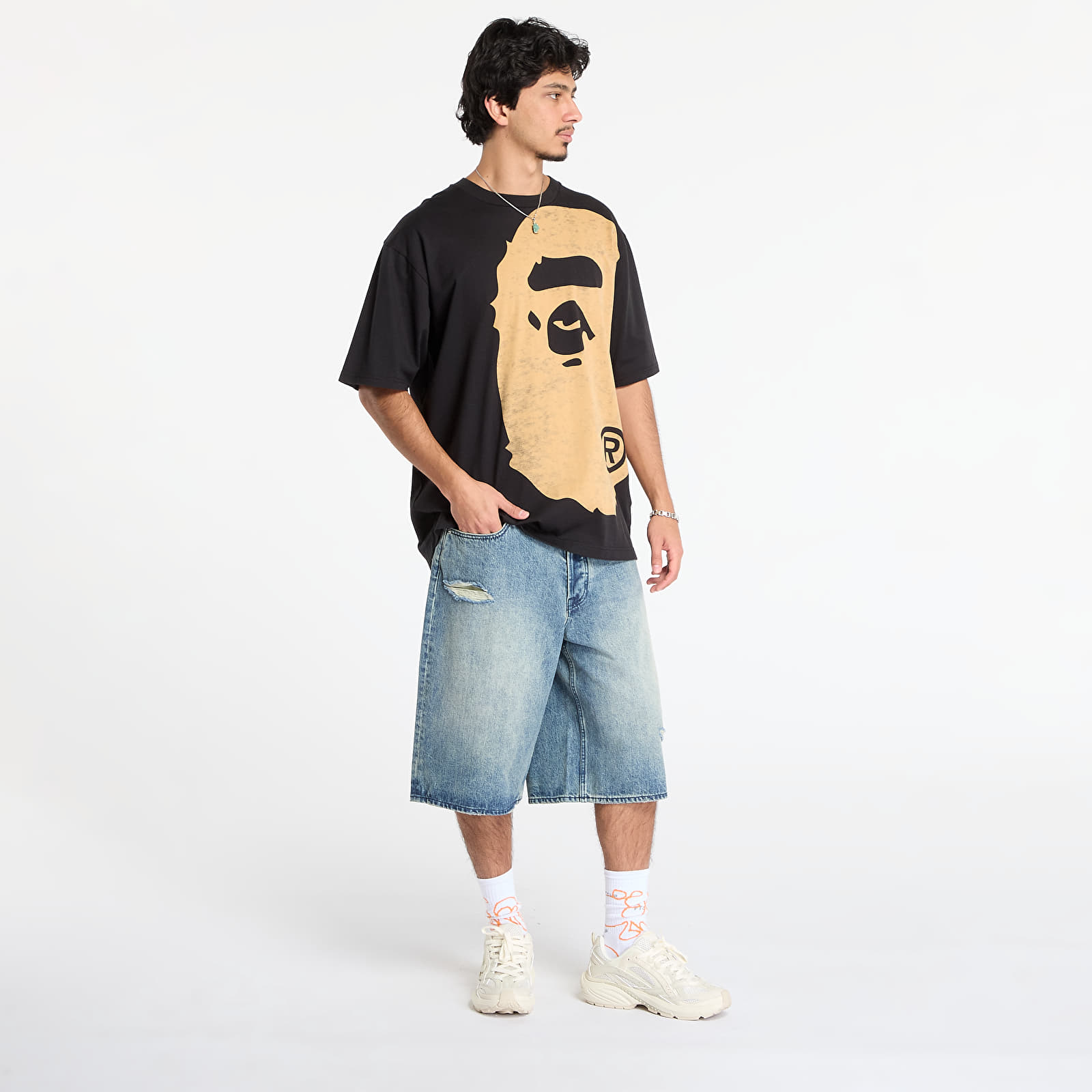 T-shirts A BATHING APE Bleached Big  Ape Head Relaxed Fit Tee Black