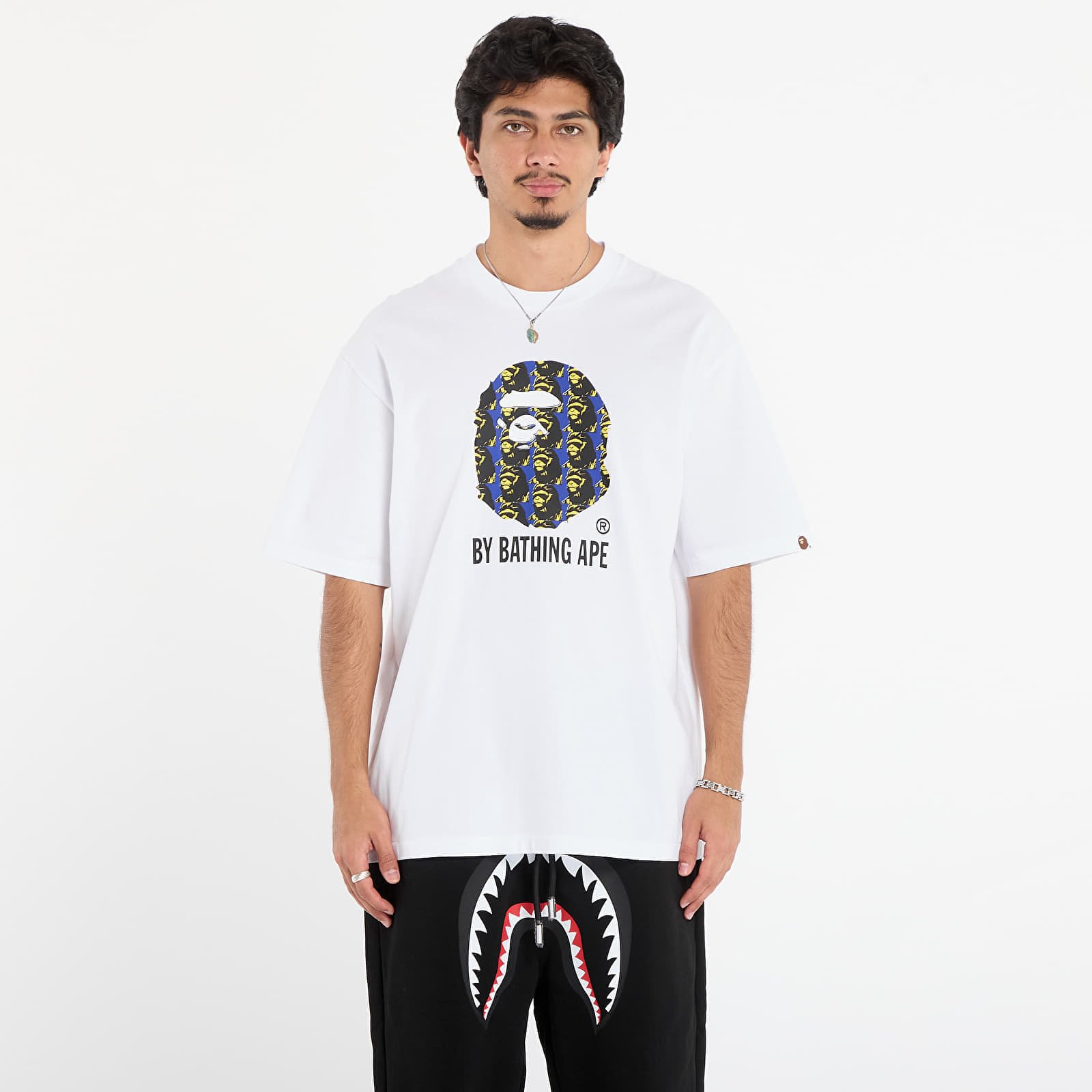 Tricou A BATHING APE Ape Head Pattern By Bathing Ape Relaxed Fit Tee White XXL
