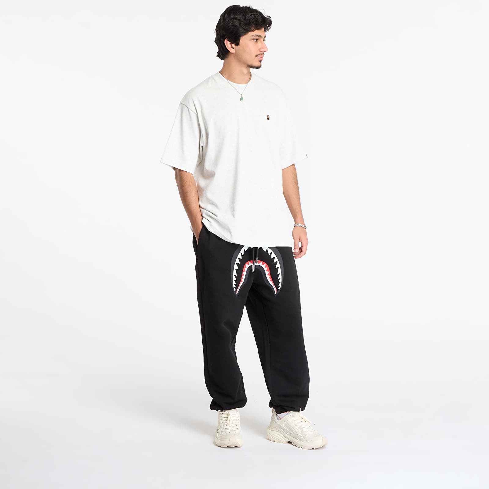 Анцузи A BATHING APE Shark Relaxed Fit Sweat Pants Black