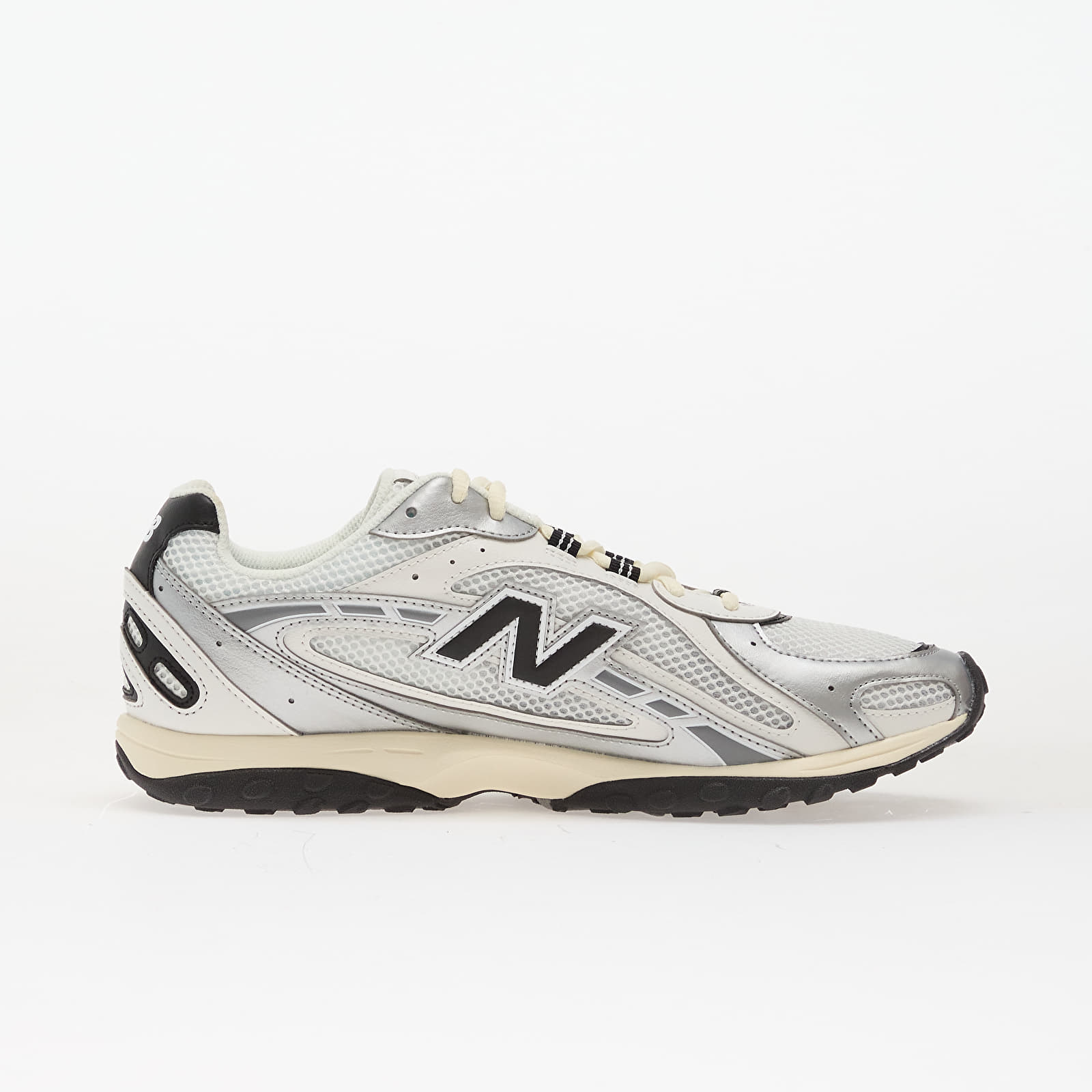 Pánské tenisky a boty New Balance 204 Silver Metallic