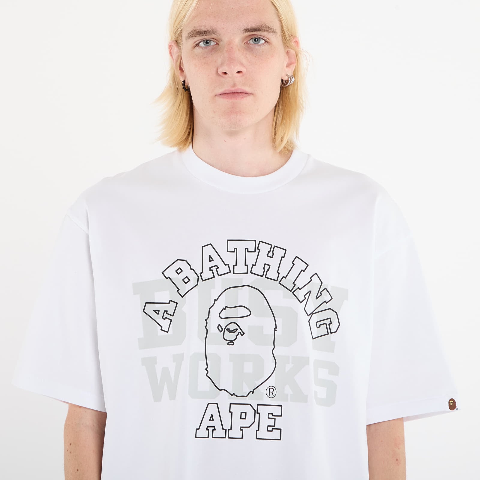 T-Shirts A BATHING APE College Relaxed Fit Tee 1 White