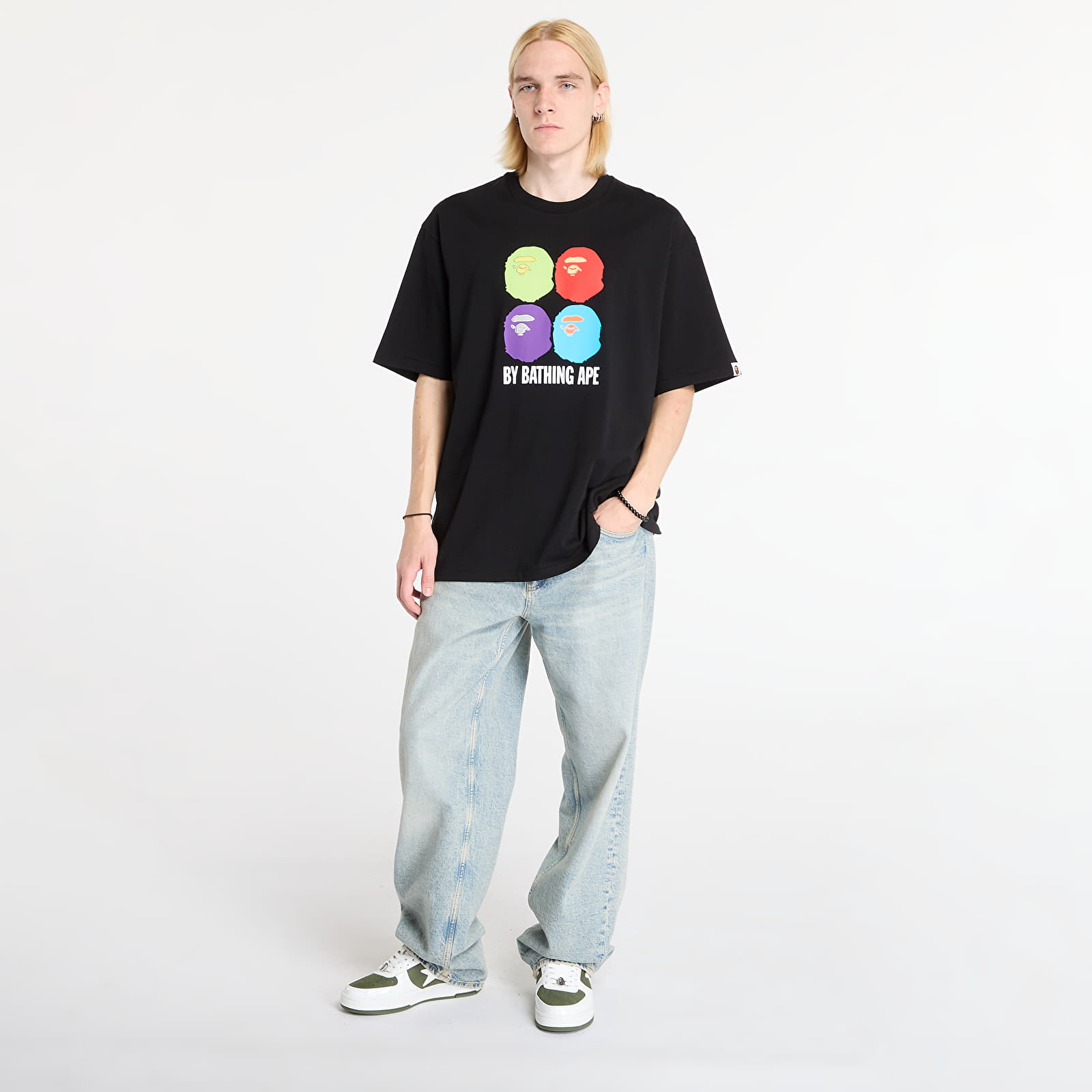 T-shirts A BATHING APE Apple Graphic By Bathing Ape Relaxed Fit Tee Black