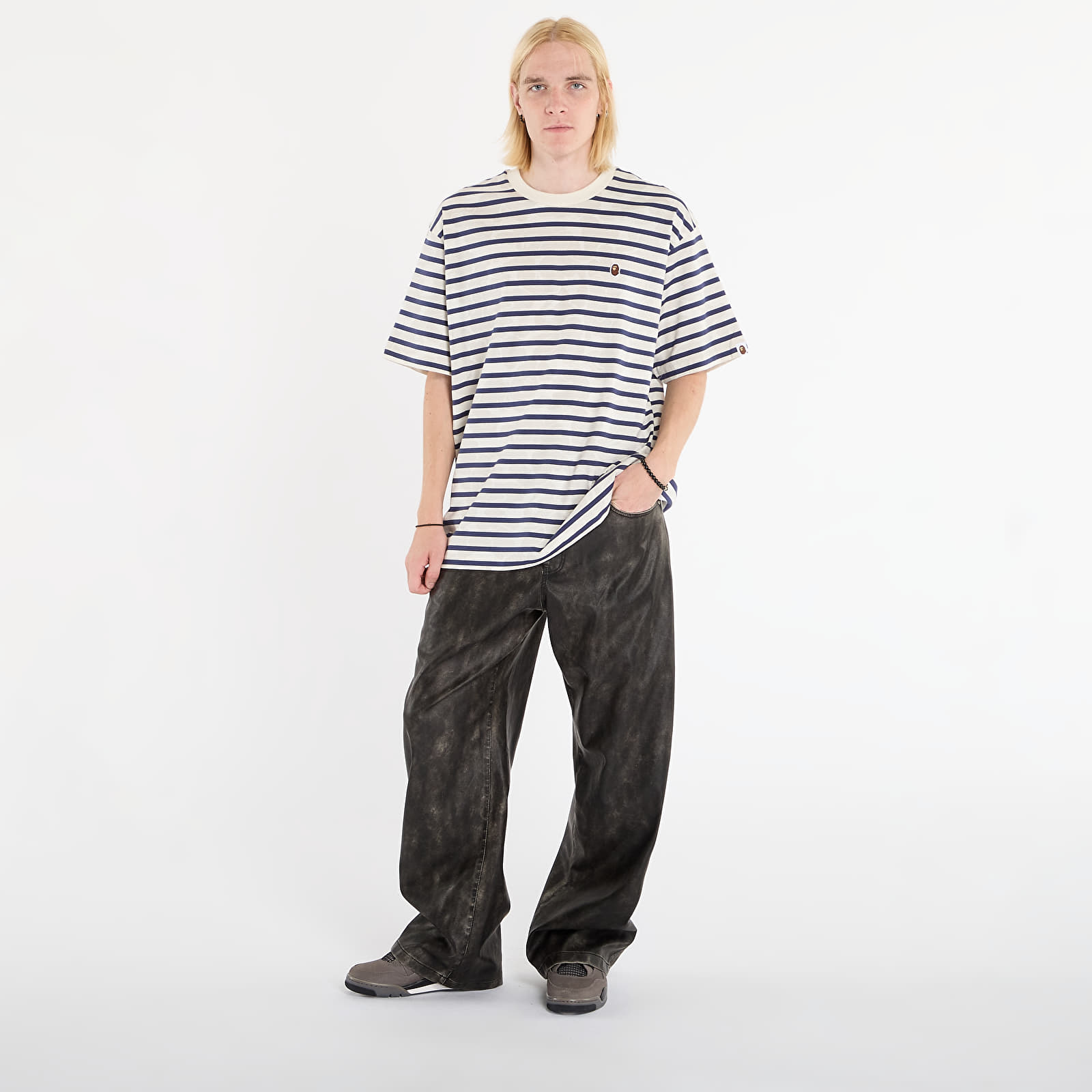 T-shirts A BATHING APE Solid Camo Stripe One Point Relaxed Fit Tee Ivory