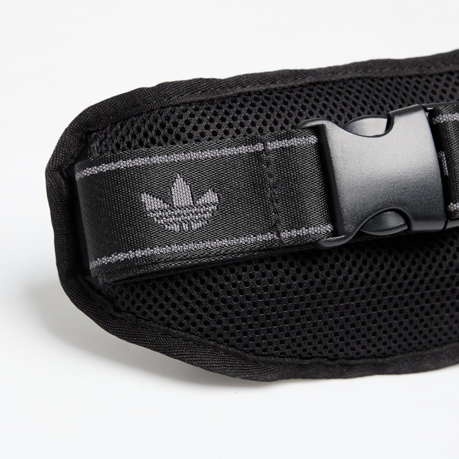 Meeste neerupüksid adidas x Sporty & Rich Waist Bag Black