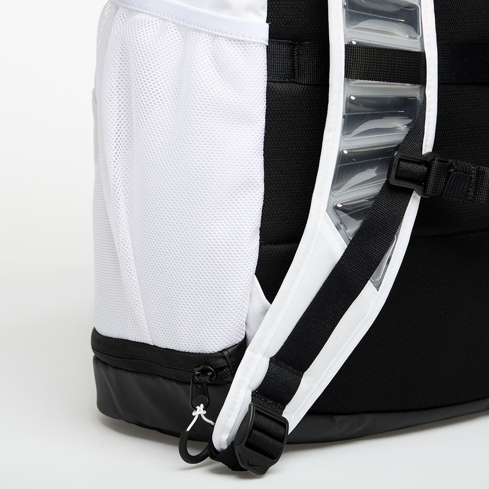 Meeste seljakotid Nike Varsity Elite Backpack (32L) White/ Black/ Metallic Gold