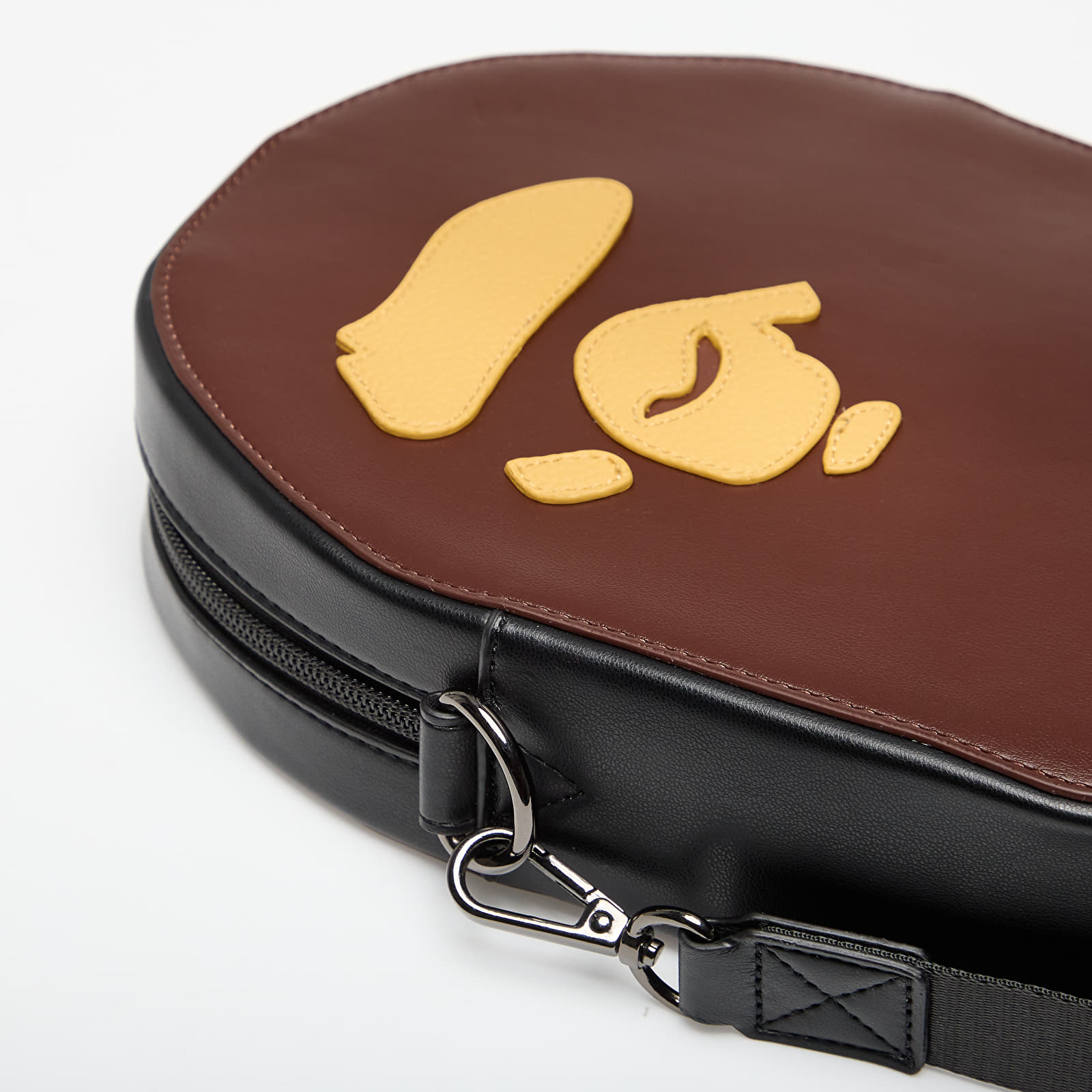 Pánské tašky přes rameno A BATHING APE Ape Head Shoulder Bag Brown