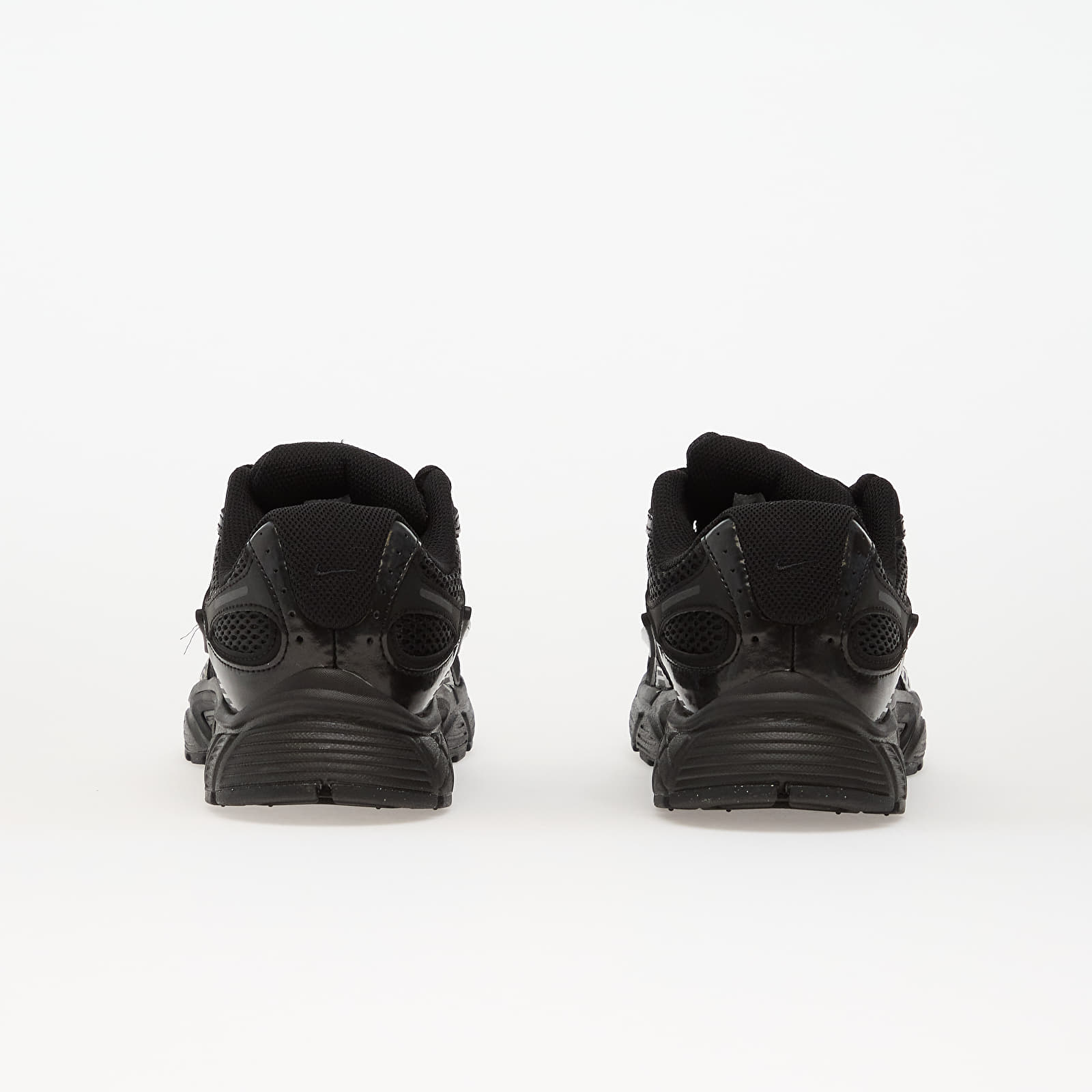 Naiste jalatsid Nike V5 Rnr Black/ Black-Anthracite