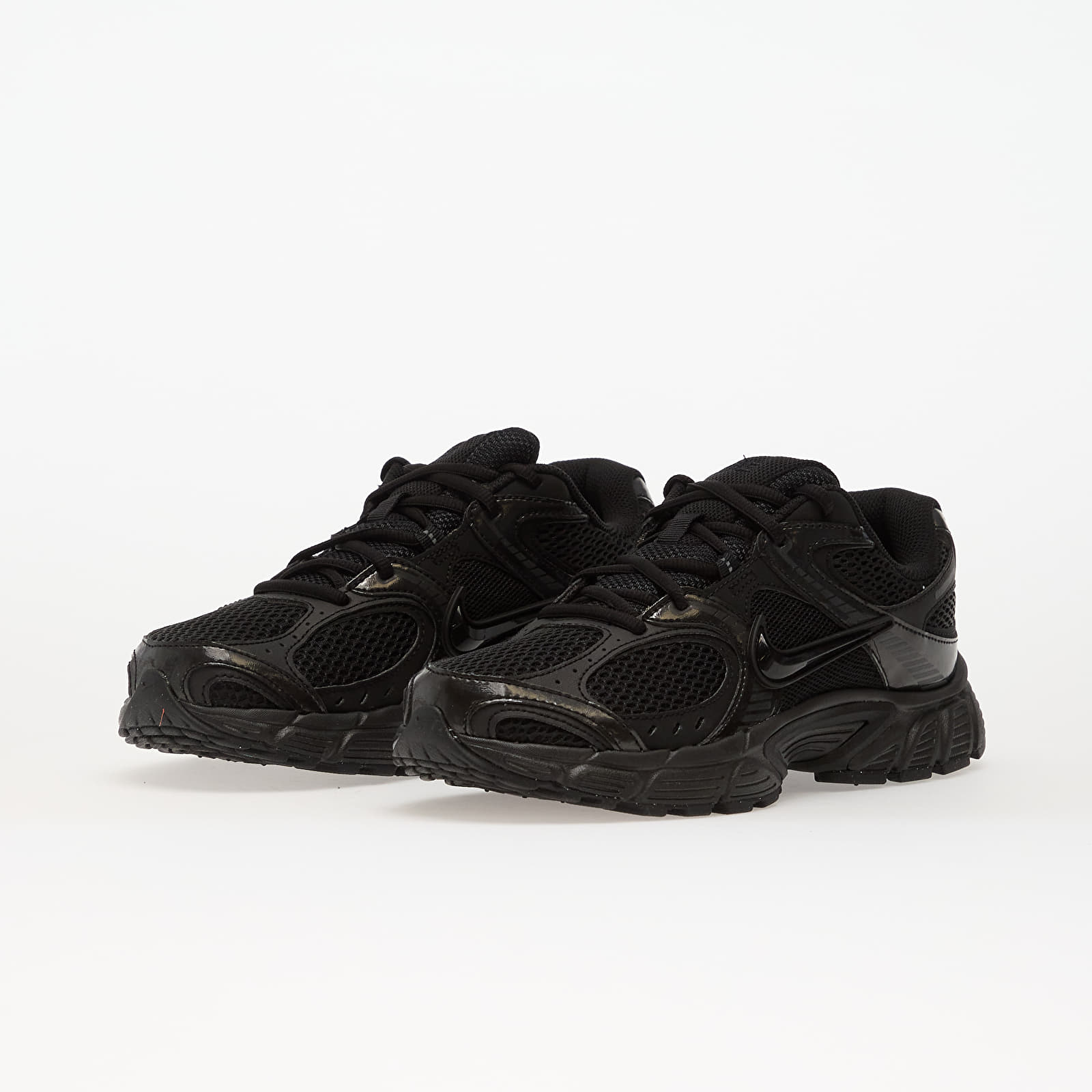 Naiste jalatsid Nike V5 Rnr Black/ Black-Anthracite