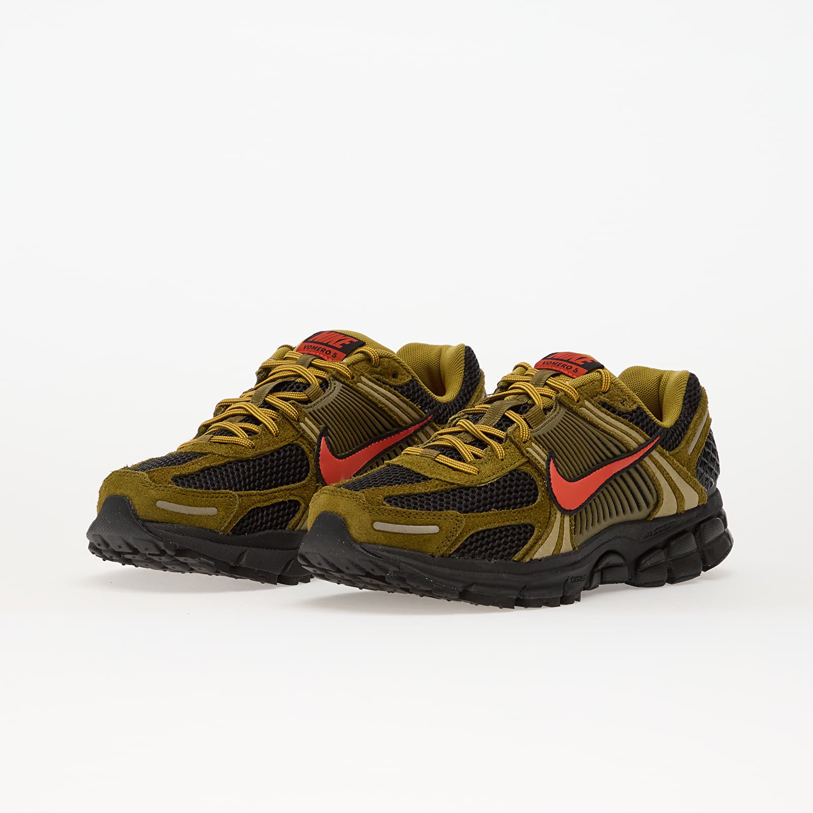 Meeste kingad Nike Zoom Vomero 5 Premium Olive Flak/ Picante Red-Black