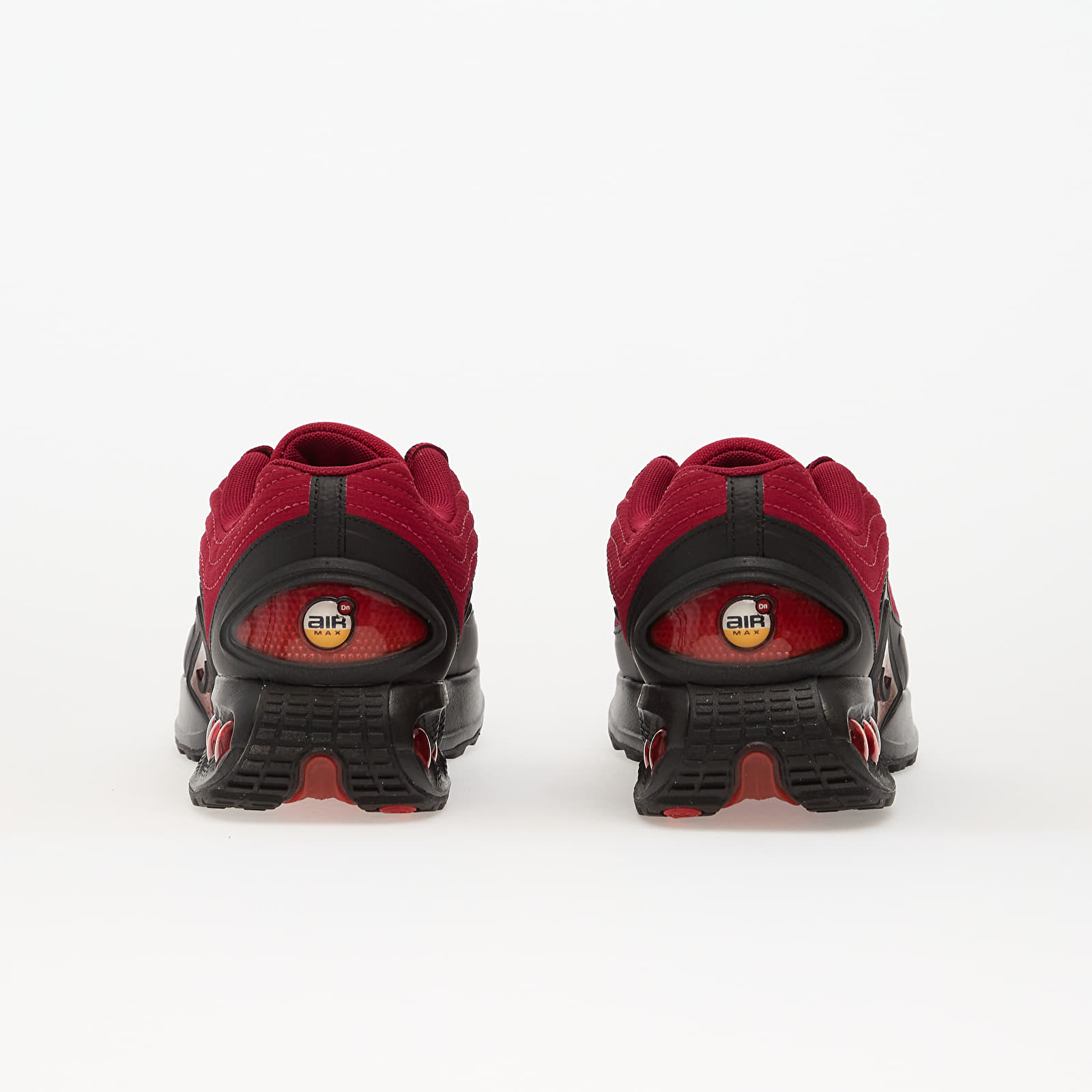 Meeste kingad Nike Air Max Dn Winterized Noble Red/ Black-Noble Red-Lt Crimson