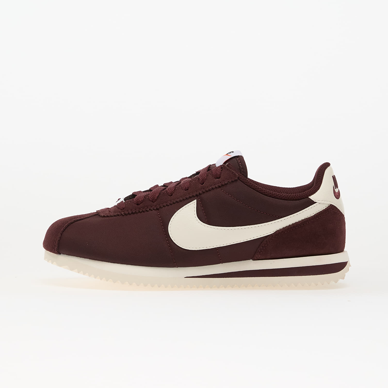 Naiste jalatsid Nike Cortez Textile Burgundy Crush/ Sail